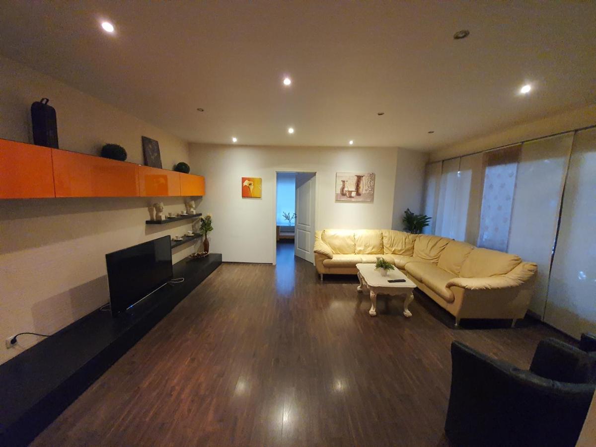 בוכהולץ אין דר נורדהייידה Apartment Bei Hamburg Bis 10 Personen Mit Terasse Und Gartennutzung. מראה חיצוני תמונה
